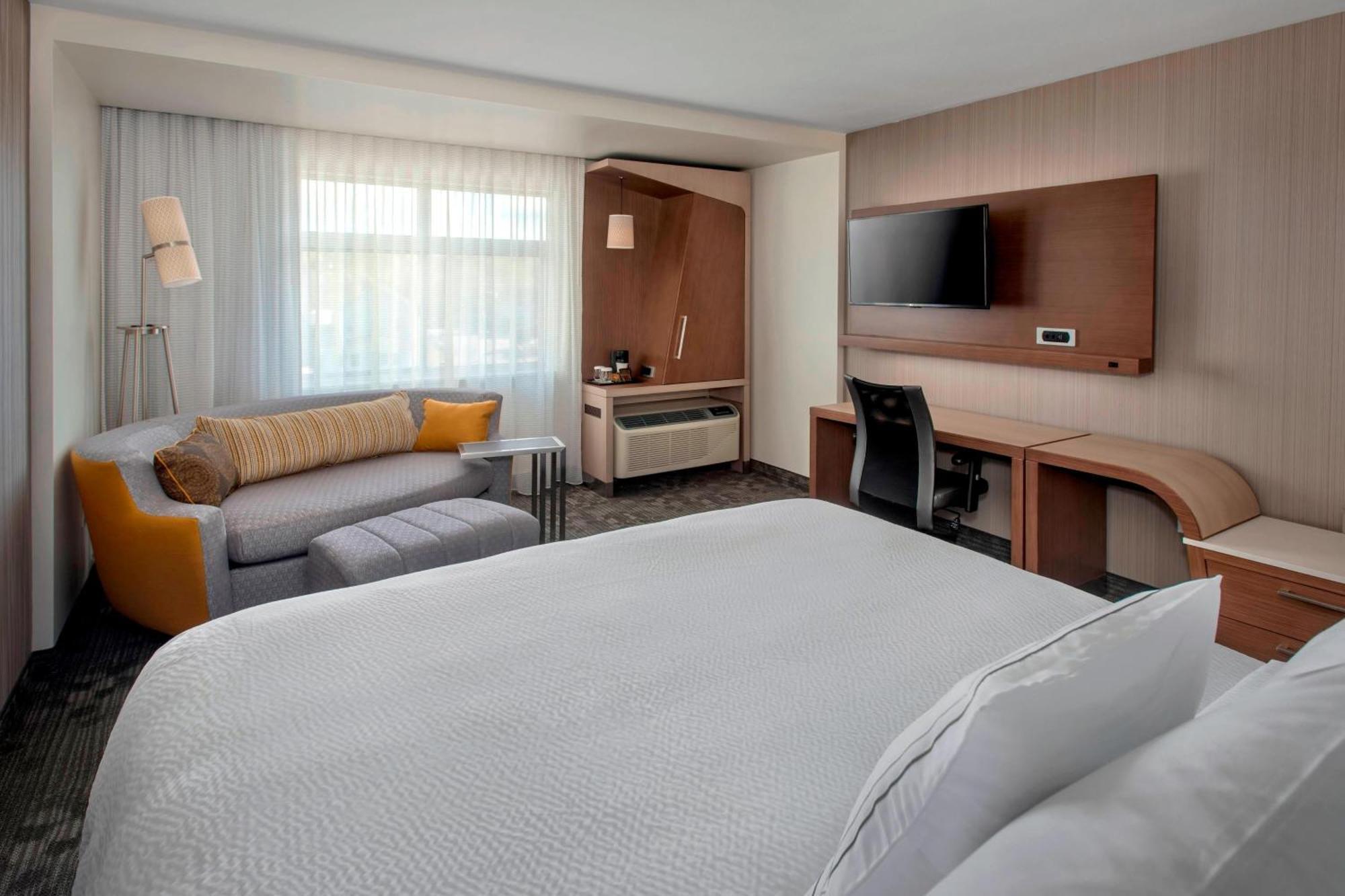 Hotel Courtyard By Marriott Schenectady At Mohawk Harbor Exterior foto